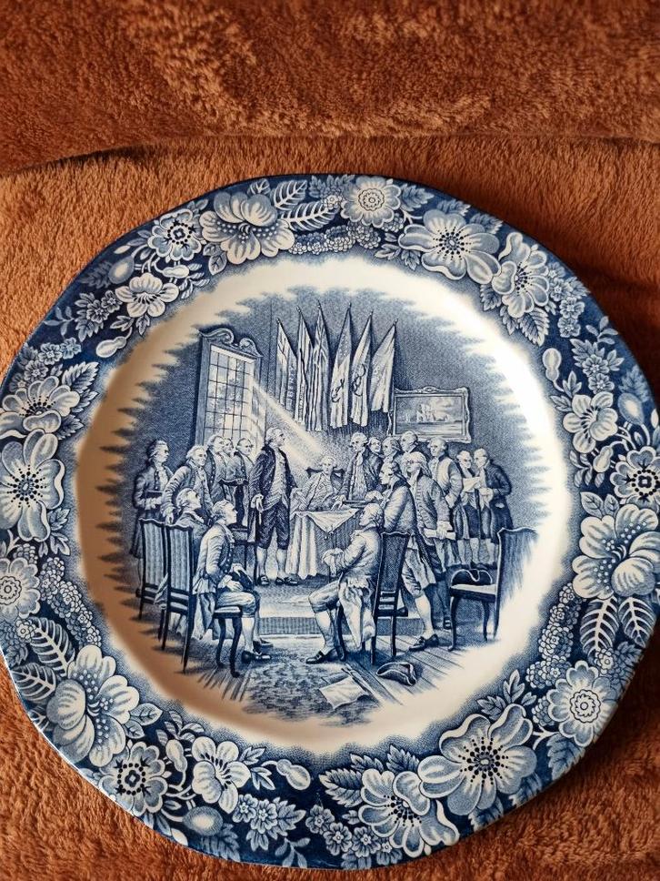 Vintage Enoch Wedgwood Blauw-Wit Bord - Historische Scene, Antiek en Kunst, Antiek | Servies los, Ophalen of Verzenden