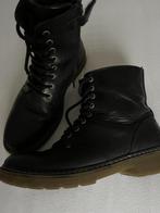 Enkellaarsjes 39 Director, Ophalen of Verzenden, Zo goed als nieuw, Zwart