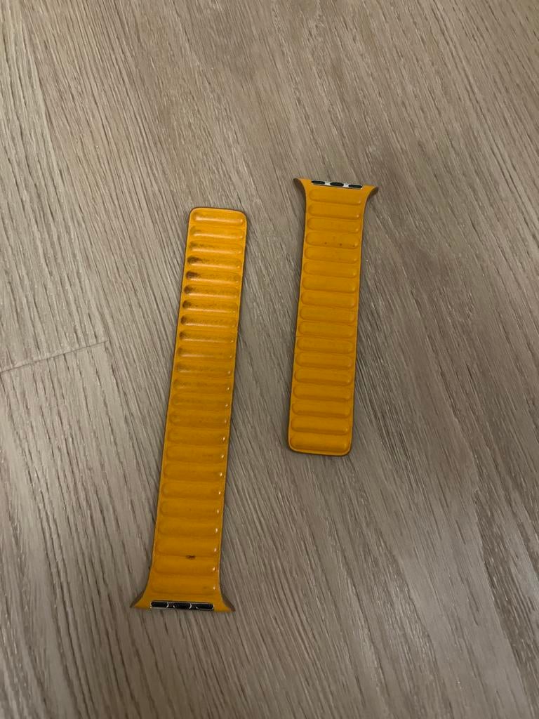 Apple Watch Magnetic Leather Link 44/45/49mm, Ophalen of Verzenden, Gebruikt, Bandje