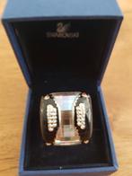 Swarovski ring, Sieraden, Tassen en Uiterlijk, Ringen, Ophalen of Verzenden, Zo goed als nieuw, 17 tot 18, Dame