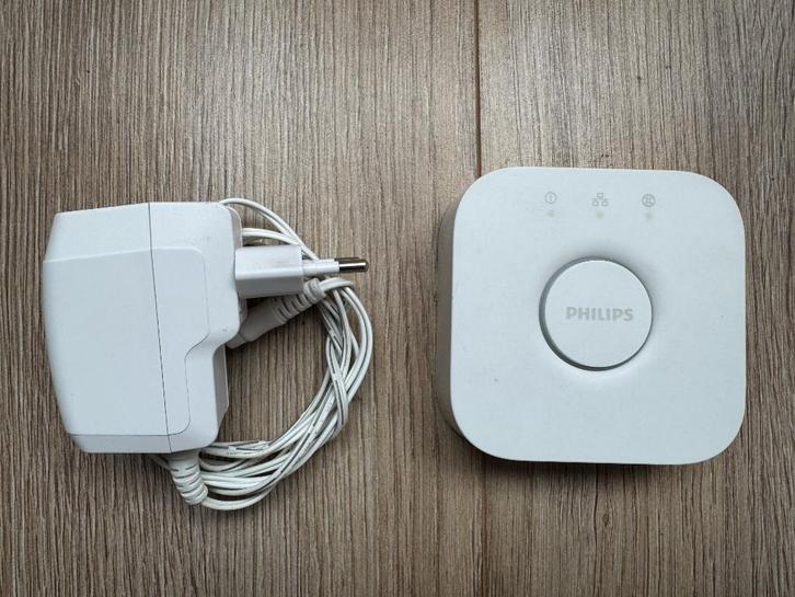 Philips Hue - Bridge V2, Hobby en Vrije tijd, Elektronica-componenten, Zo goed als nieuw, Ophalen