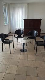 4xstoeltje/zwart leer bekleed:rond rafeltje met glasplaat, Huis en Inrichting, Stoelen, Gebruikt, Zwart, Leer, Ophalen of Verzenden