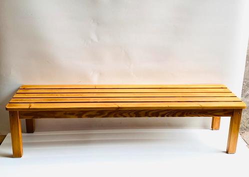 Pine latten tafel , Scandinavisch design , jaren 70, Verzamelen, Retro, Huis en Inrichting, Ophalen