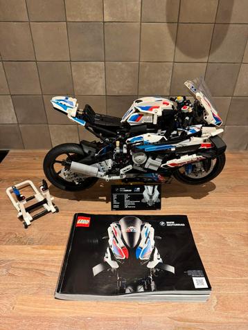 Lego Technic BMW M 1000 RR (42130) beschikbaar voor biedingen