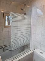 Badscherm h140 xb75 cm, glas met horizontale strepen, Huis en Inrichting, Badkamer | Badkamermeubels, Gebruikt, Overige typen