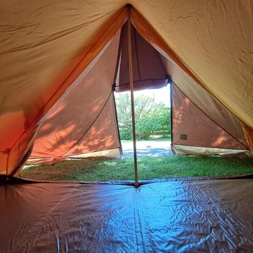 Esvo lichtgewicht tent beschikbaar voor biedingen