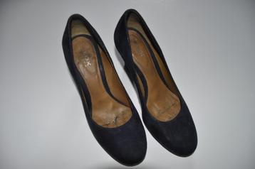 schoenen - blauwe pumps beschikbaar voor biedingen
