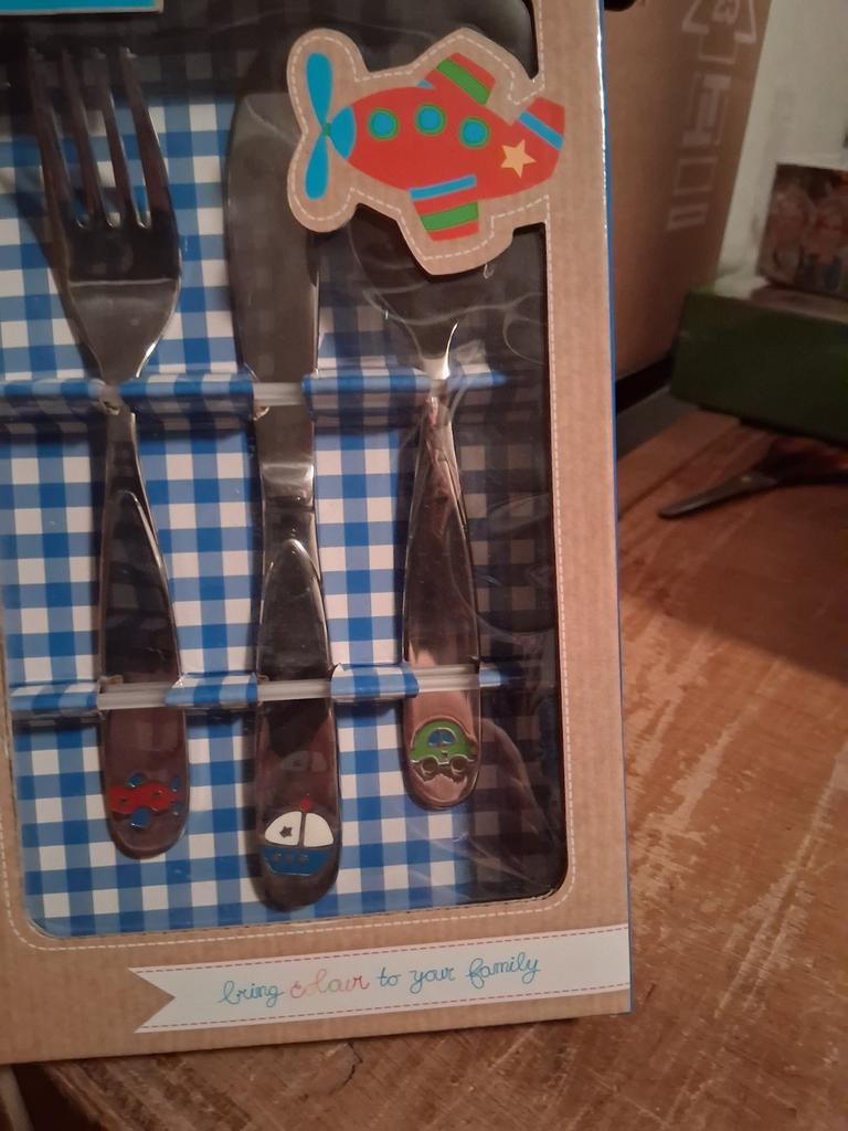 Leuk kinderbestek setje, Huis en Inrichting, Keuken | Bestek, Nieuw, Ophalen of Verzenden, Rvs of Chroom, Vaatwasserbestendig