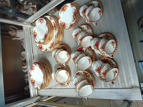 48 delig royal Albert servies, Antiek en Kunst, Antiek | Servies compleet, Ophalen of Verzenden