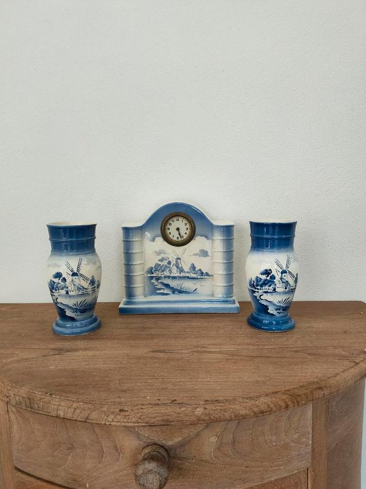 Antieke Porseleinen Klok & Vazen Set, Antiek en Kunst, Antiek | Porselein, Ophalen of Verzenden