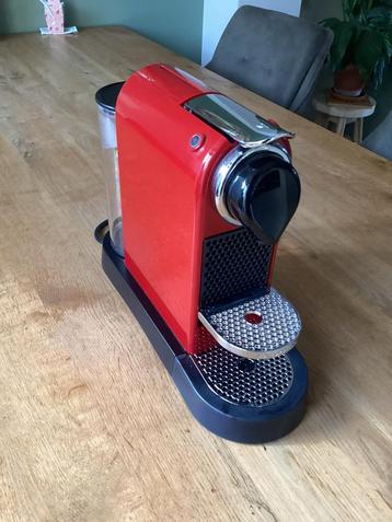 Nespresso Citiz Rood beschikbaar voor biedingen