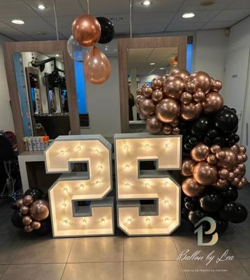 Lichtcijfers '25' huren - Verjaardag/Jubileum beschikbaar voor biedingen