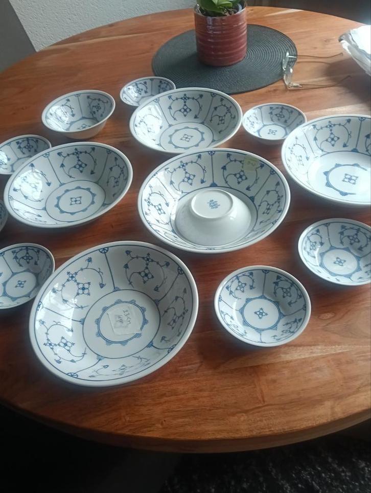 Blau saks servies compleet uitzoeken, Huis en Inrichting, Keuken | Servies, Ophalen