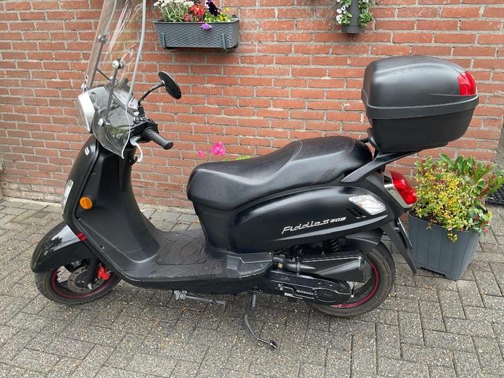 Sym fidlle 2 in nette staat, Fietsen en Brommers, Scooters | SYM, Zo goed als nieuw, Fiddle, Maximaal 25 km/u, Benzine, Ophalen