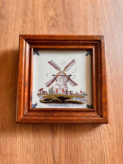 Vintage Tichelaar Makkum Tegel Windmolen Ingelijst Hout Fram, Antiek en Kunst, Antiek | Wandborden en Tegels, Ophalen of Verzenden