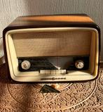 Loewe radio, Ophalen of Verzenden