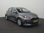 Toyota Yaris 1.5 Hybrid Active - RIJKLAARPRIJS - All Seasonb, 12 maanden, Gebruikt, 1490 cc, Bedrijf