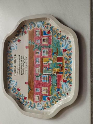 Metalen dienblad beschikbaar voor biedingen