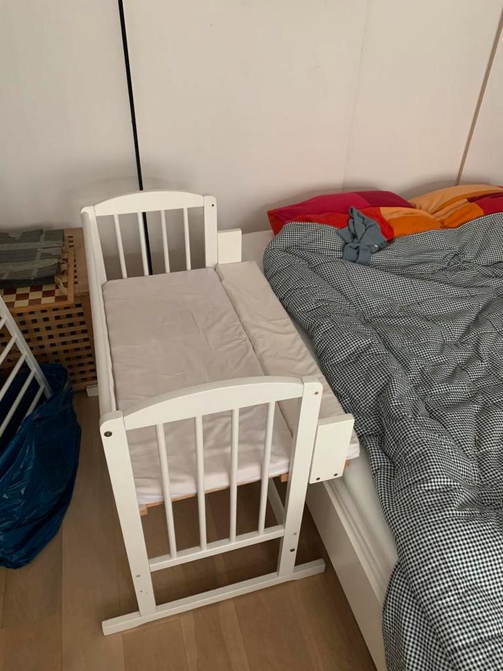 Petit Amelie 2-in-1 Co-sleeper, Kinderen en Baby's, Babywiegjes en Ledikanten, Gebruikt, Wieg, Ophalen