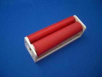 RIZLA  SIGARETTENROLLER EN DIVERSE VLOEI  beschikbaar voor biedingen