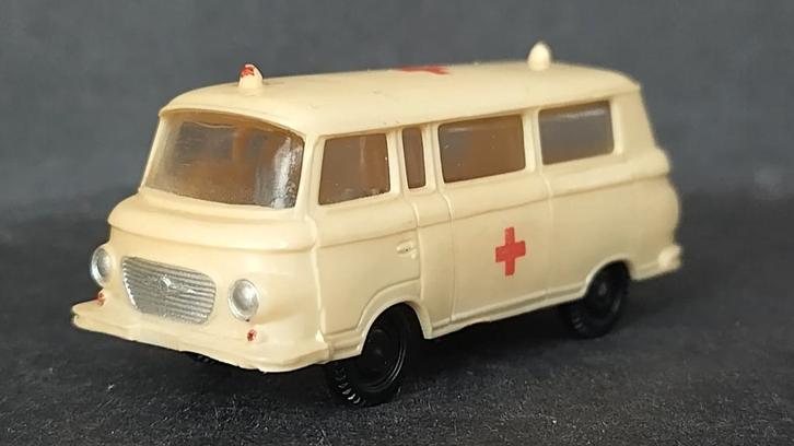 Barkas B1000 ambulance 1:87 ses Pol, Hobby en Vrije tijd, Modelauto's | 1:87, Zo goed als nieuw, Bus of Vrachtwagen, Verzenden