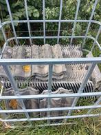 Betonnen dakpannen, Doe-het-zelf en Verbouw, Dakpannen en Dakbedekking, Ophalen, Gebruikt, Steen of Klei, Dakpannen