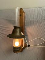 Oude Wandlamp in olielamp stijl, Huis en Inrichting, Lampen | Wandlampen, Ophalen of Verzenden, Gebruikt, Glas