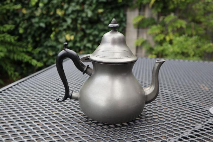 tinnen theepot Royal Holland Pewter SKR Daalderop tin pot, Antiek en Kunst, Antiek | Tin, Ophalen of Verzenden