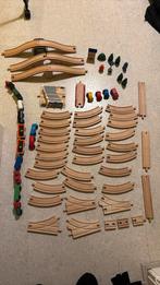 Mooie houten treinbaan, Kinderen en Baby's, Speelgoed | Houten speelgoed, Ophalen of Verzenden, Zo goed als nieuw