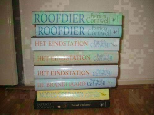 patricia cornwell-47 stuks-5 halen, 4 betalen-uitstekende st, Boeken, Thrillers, Zo goed als nieuw, Nederland, Ophalen of Verzenden