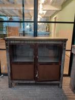 Dressoir met lichte beschadiging, Ophalen