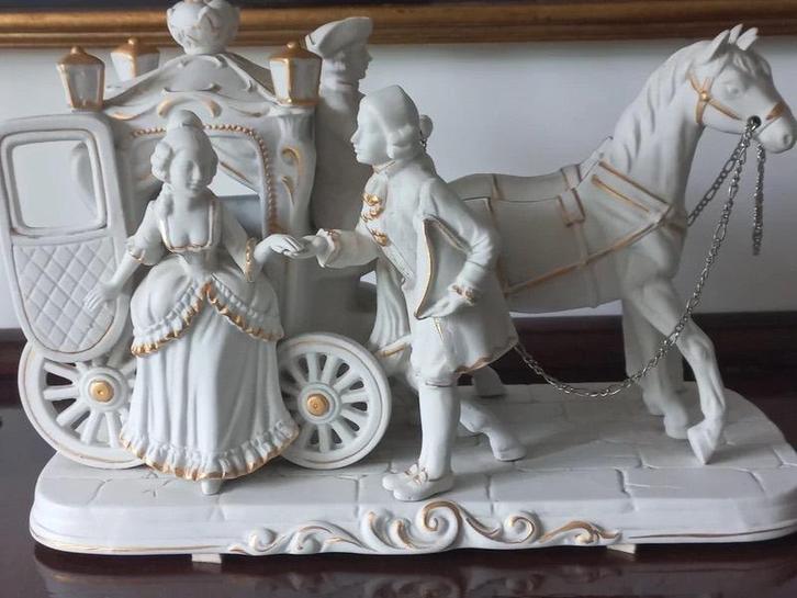 grote porseleinen koets, Antiek en Kunst, Antiek | Porselein, Ophalen of Verzenden