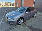 Seat Leon 1.6-16V Stella/AIRCO, Auto's, Seat, Origineel Nederlands, Te koop, Zilver of Grijs, 5 stoelen