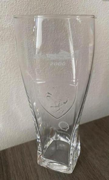 Ferrari 2000/glas van Shell met verzwaarde bodem. H. 16 cm. beschikbaar voor biedingen