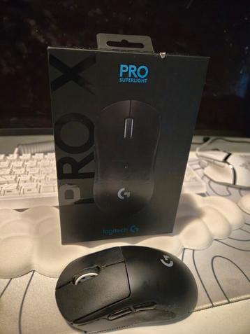 Logitech G Pro X Superlight Draadloze Gaming Muis beschikbaar voor biedingen