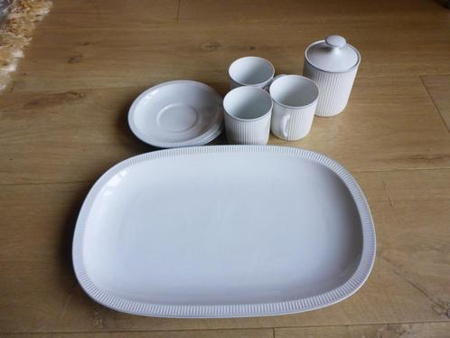 Serviesdelen Royal Porcelain, model Cannelee, grijs randje., Huis en Inrichting, Keuken | Servies, Zo goed als nieuw, Overige typen