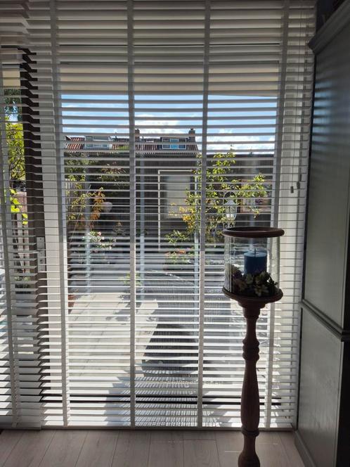 Mooie houten jalouzie, Huis en Inrichting, Stoffering | Gordijnen en Lamellen, Gebruikt, Minder dan 100 cm, 200 cm of meer, Ophalen