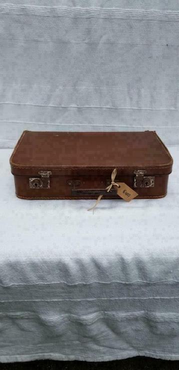 E407 VINTAGE minikoffer van geperst karton jaren 60 beschikbaar voor biedingen