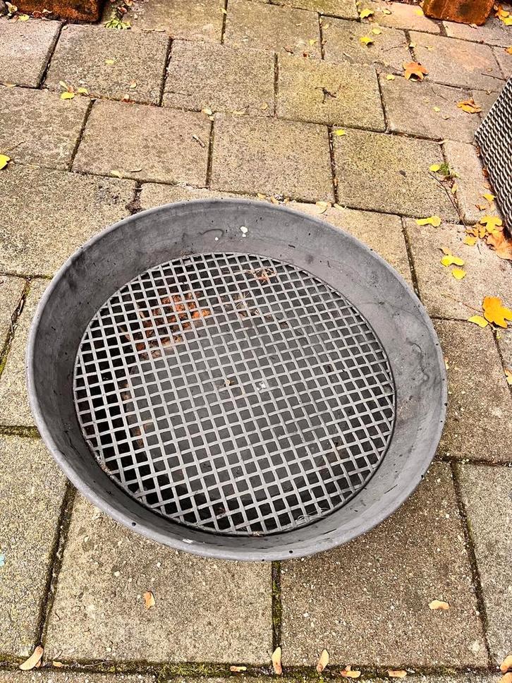 Vuurkorf / vuurschaal voor gezellige avonden, Tuin en Terras, Bloembakken en Plantenbakken, Gebruikt, Metaal, Balkon, Tuin, Minder dan 30 cm