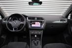 Volkswagen Tiguan 1.5 TSI Pano / Trekhaak / Massage Stoel /, Stof, Bedrijf, SUV of Terreinwagen, 750 kg
