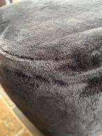 Fluffy poef - zwart - 40x40 x40 cm, Minder dan 50 cm, Vierkant, Ophalen of Verzenden, Zo goed als nieuw