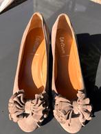 Pumps Voltan, Beige, Ophalen of Verzenden, Pumps