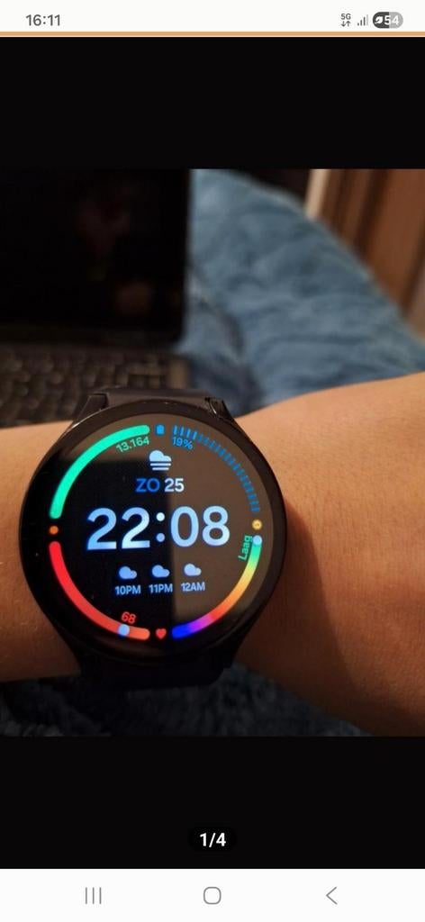 Samsung Galaxy Watch 6 + Oplader, Sport en Fitness, Hartslagmeters, Ophalen, Zo goed als nieuw