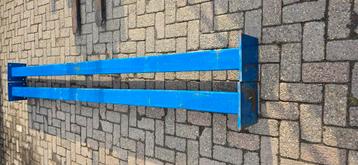 2 'Zware' staanders / kolommen / palen. Afm. 120x120x2750mm. beschikbaar voor biedingen