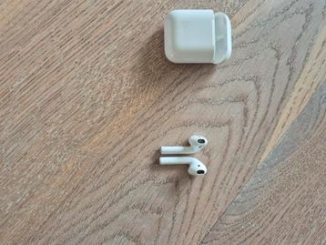 Apple Airpods 2 beschikbaar voor biedingen