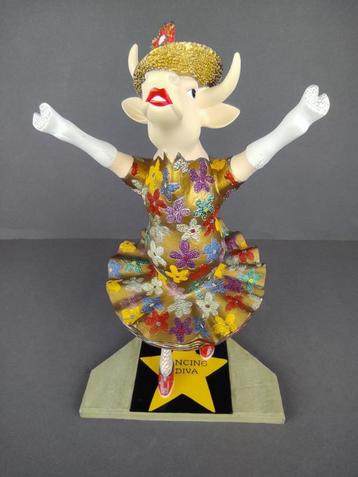 CowParade / Cow Parade Koe “Dancing Diva” MEDIUM beschikbaar voor biedingen