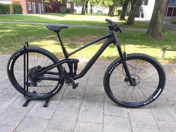 Cube stereo one44 C62 carbon fully ‘2024 beschikbaar voor biedingen