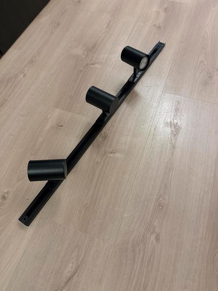 Spots inclusief rails, Huis en Inrichting, Lampen | Spots, Zo goed als nieuw, Plafondspot of Wandspot, Metaal of Aluminium, Led