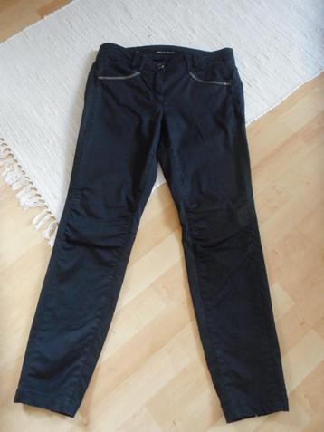 Broek van Marccain, maat 40 (N3) beschikbaar voor biedingen