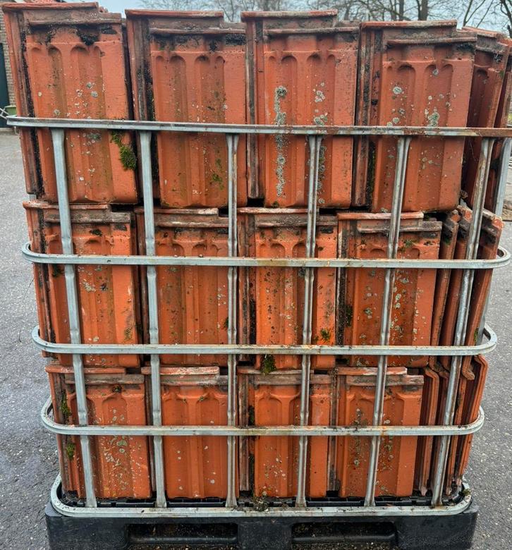 2.000 vlakke mulden dakpanen rood, Antiek en Kunst, Curiosa en Brocante, Ophalen